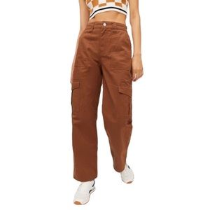 URBAN OUTFITTERS BDG High-Waisted Skate Cargo Pant in Brown sz 32